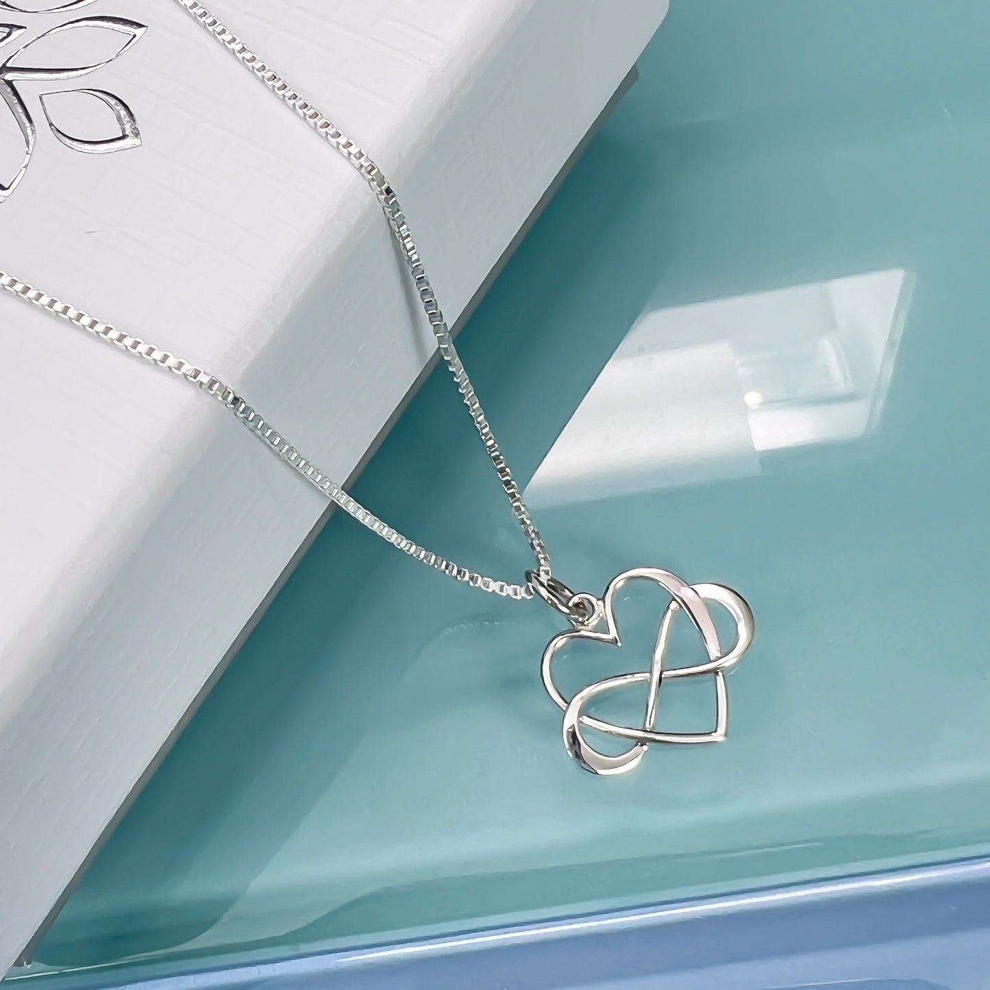 Small and Lightweight Sterling Silver Infinity Heart Necklace, Best Friend Birthday Gift Necklace,Thank You for Being My Unbiological Sister