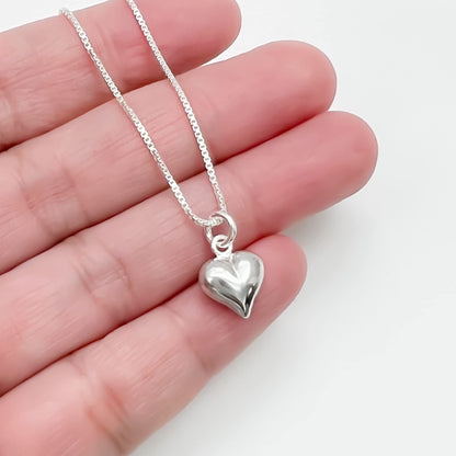 Tiny Delicate and Dainty Sterling Silver Heart Necklace, Girlfriend Gift, Gift for Mom, Daughter Birthday Gift, Best Friend Gift