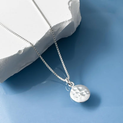 Sterling Silver Hammered Disc Necklace - Tiny and Dainty Minimalist Round Charm Choker Layering Necklace - Birthday Gift for Women, Mom, Wife, Girlfriend, Daughter