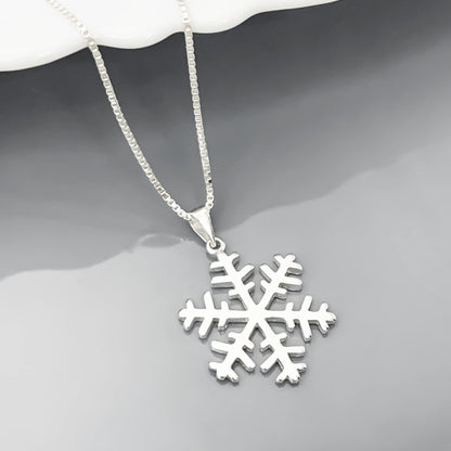 Sterling Silver Snowflake Necklace for Women, Winter Wedding Bridesmaid Necklace, Christmas Gift Necklace, Daughter Wife Girlfriend Best Friend Gift Necklace