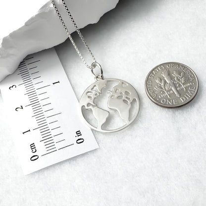 Sterling Silver World Map Pendant Necklace for Women Graduation Gift for Daughter Best Friend Retirement Gift for Colleage and Adventure Gift for Wife Travel Necklace