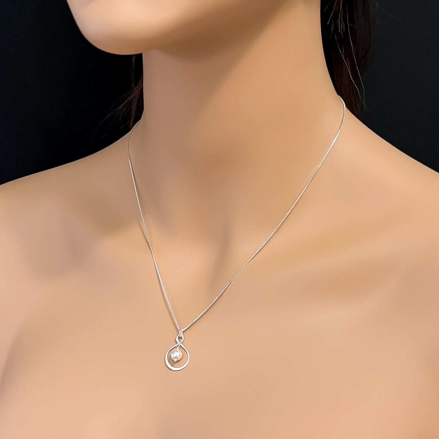 925 Sterling Silver Infinity Necklace with White Crystal Pearl - Elegant Bridal Party Gift with Thank You Card - Adjustable Chain, Wedding Jewelry, White Pearl Necklace (Bridesmaid)