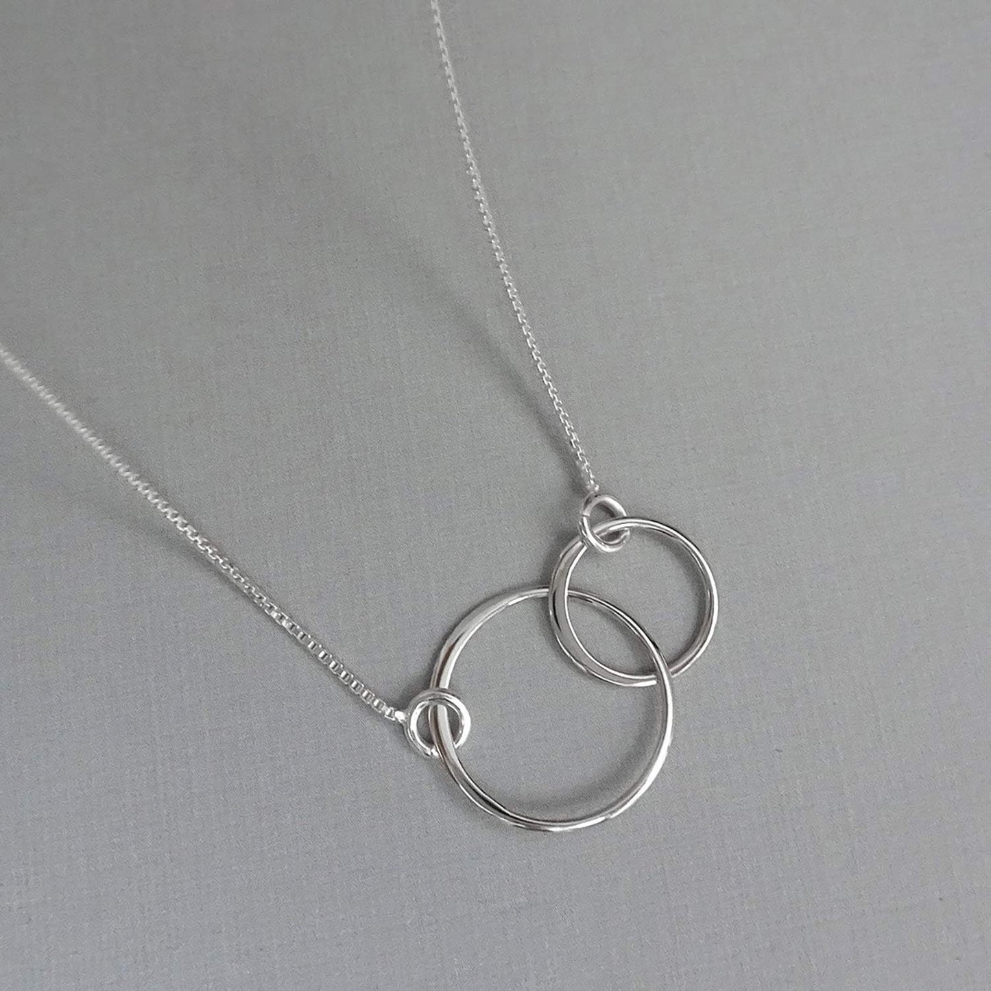 Unbiological Sister Gift, Sterling Silver Two Ring Necklace, 2 Circles Necklace, Best Friend Birthday Gift, Sister Necklace, Stepsister Gift