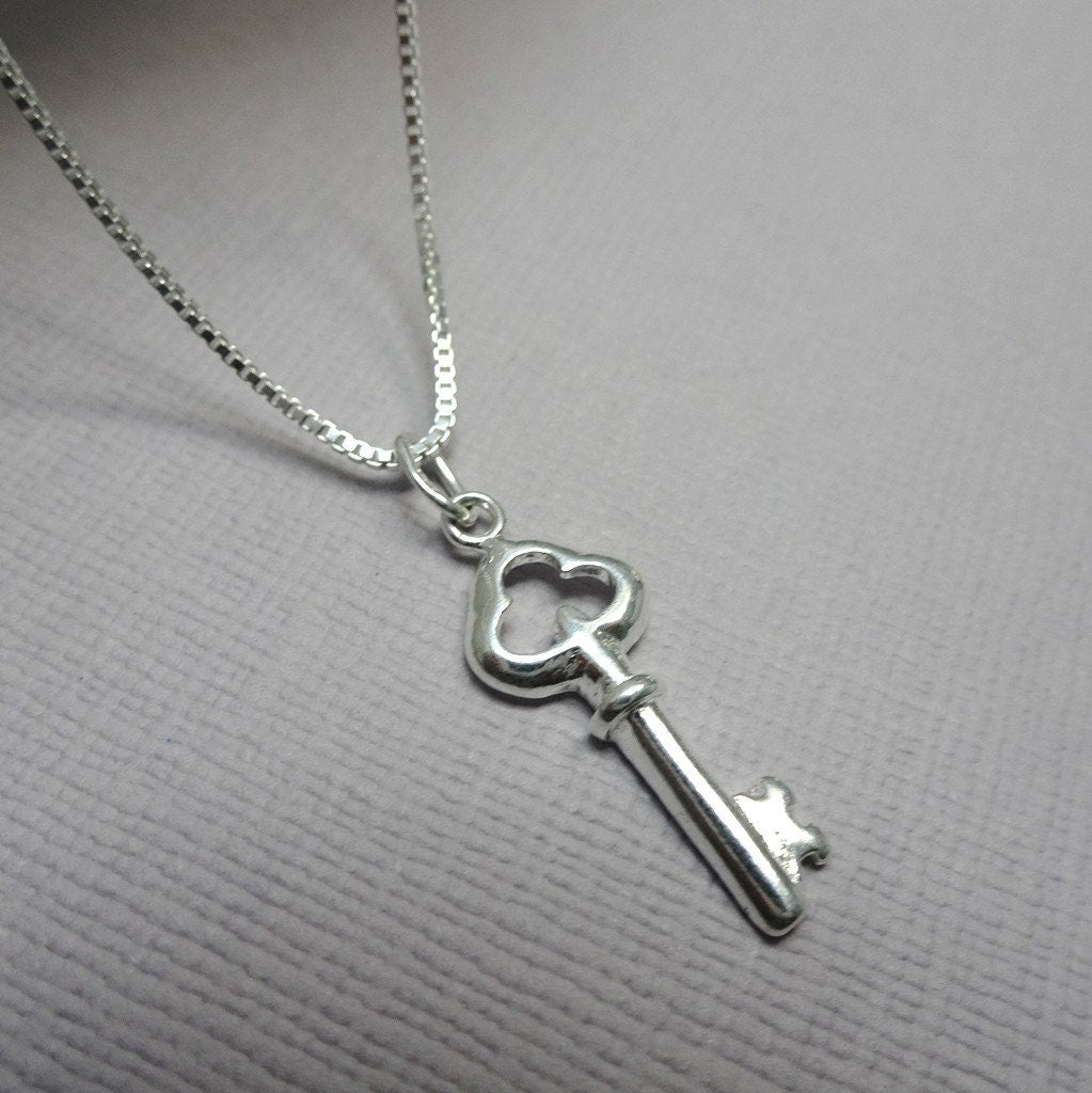 Sterling Silver Key Necklace, Minimalist Key Pendant, Symbolic Jewelry Gift for Daughter, Graduate, Friend, or New Beginnings 2025 Grad Gift