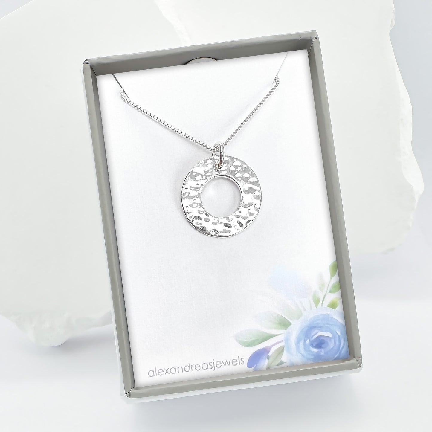 Hammered Circle Necklace for Women, Eternal Bond Sterling Silver Hammered Circle Eternity Necklace, Mom Gift Necklace, Girlfriend Gift, Best Friend Gift Jewelry