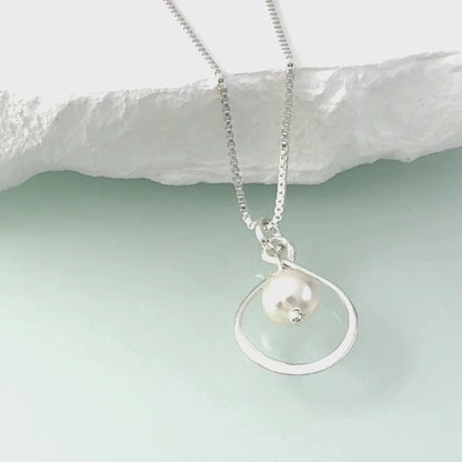 925 Sterling Silver Infinity Necklace with White Crystal Pearl - Elegant Bridal Party Gift with Thank You Card - Adjustable Chain, Wedding Jewelry, White Pearl Necklace (Sister - Maid of Honor)