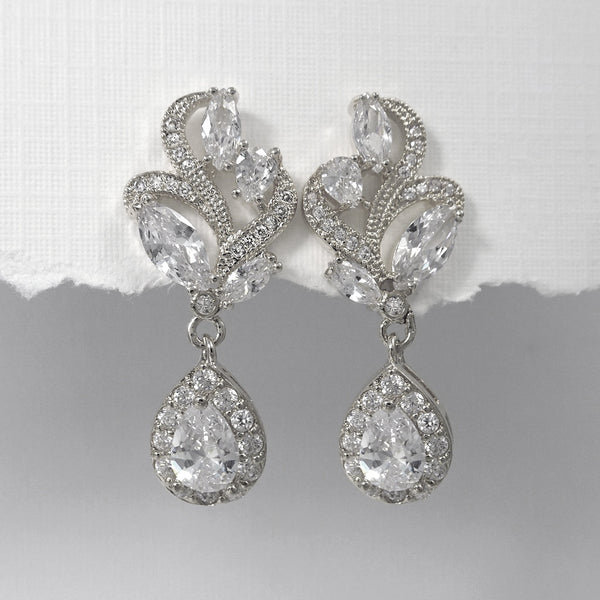 clear cubic zirconia crystal drop earrings in silver setting