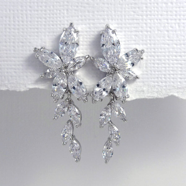 clear cubic zirconia crystal earrings in silver setting