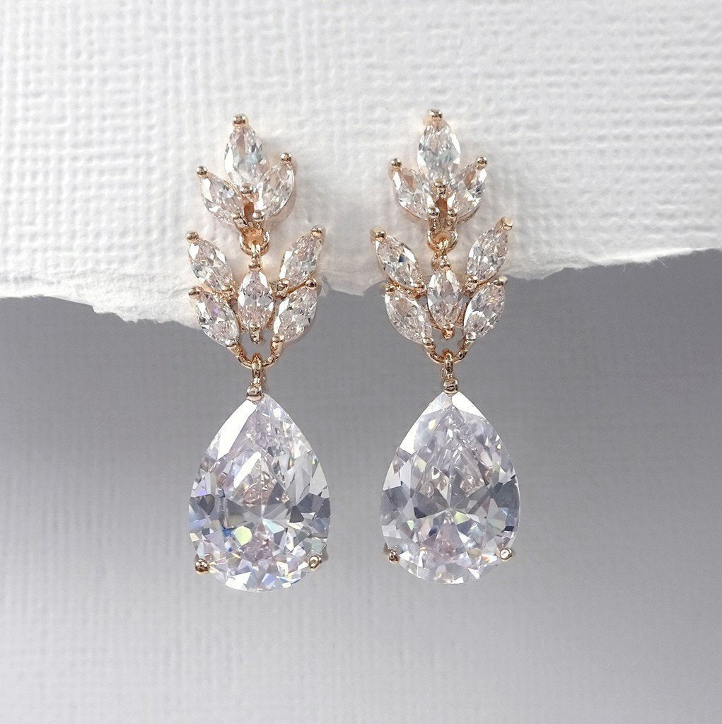 clear cubic zirconia crystal drop earrings in rose gold plated setting