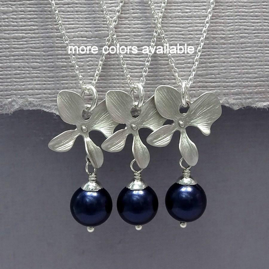 orchid and navy pearl necklace